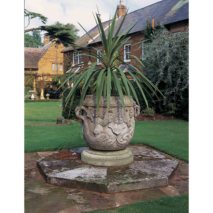 Haddonstone - Corredo Jardiniere Plinth - A240